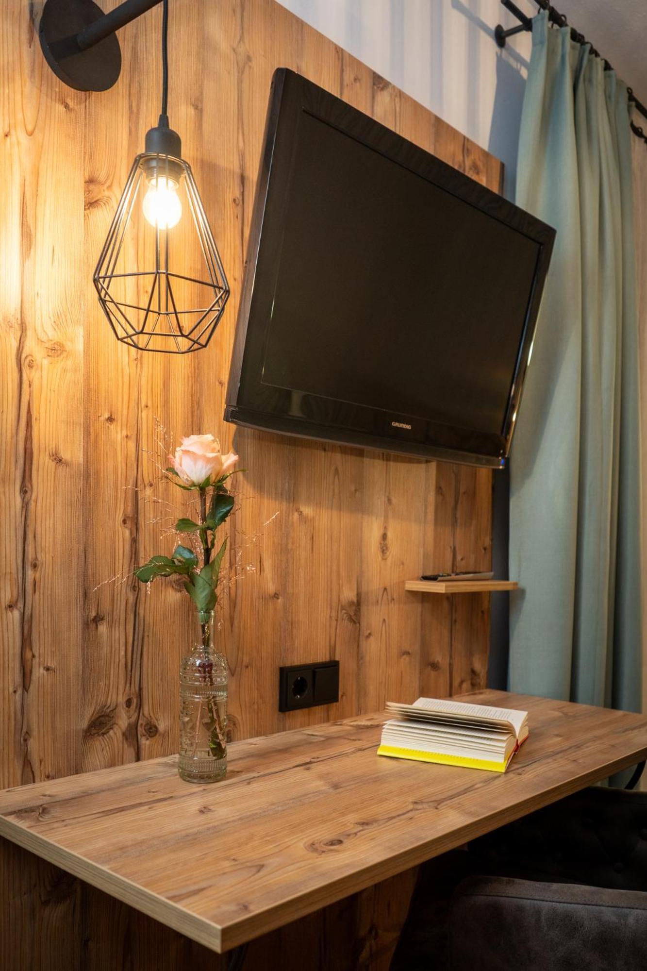 רויטה Hotel Krone Tirol מראה חיצוני תמונה